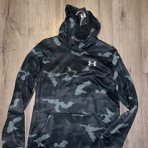 UA youth XL hoodie